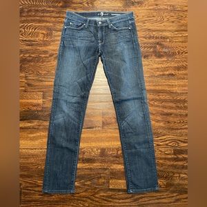 7 for all Mankind straight leg jeans. Sz 27
